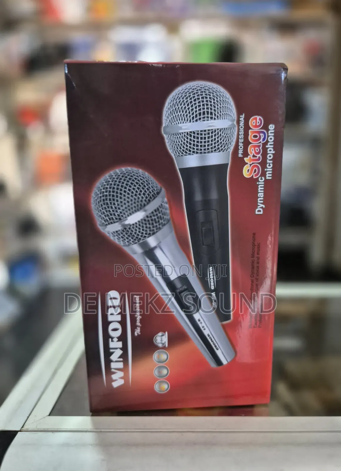 Winford Dynamic Chord Microphone