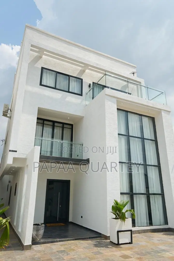 4bdrm House in East Legon for sale