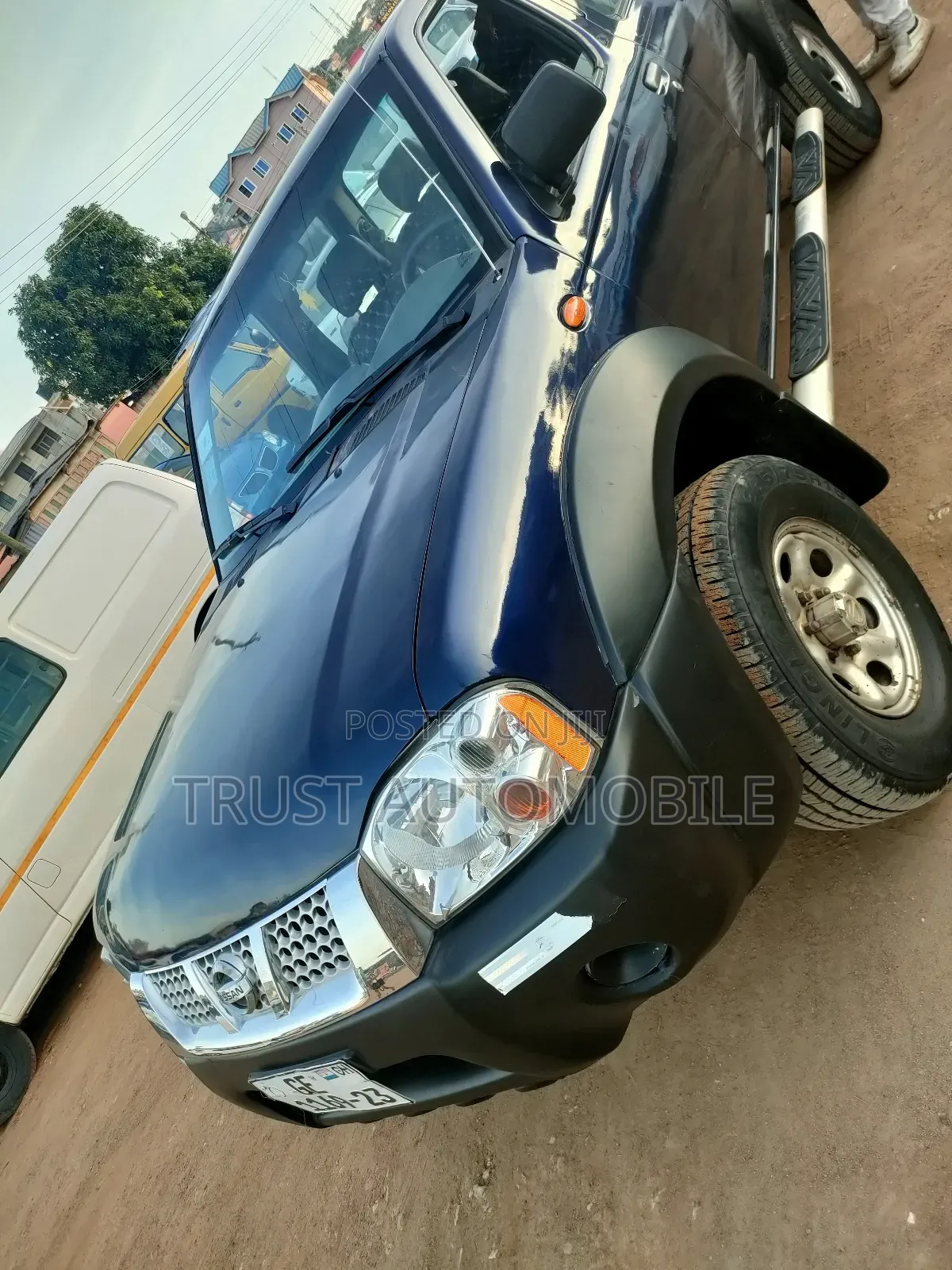 Nissan Hardbody 2011 Blue