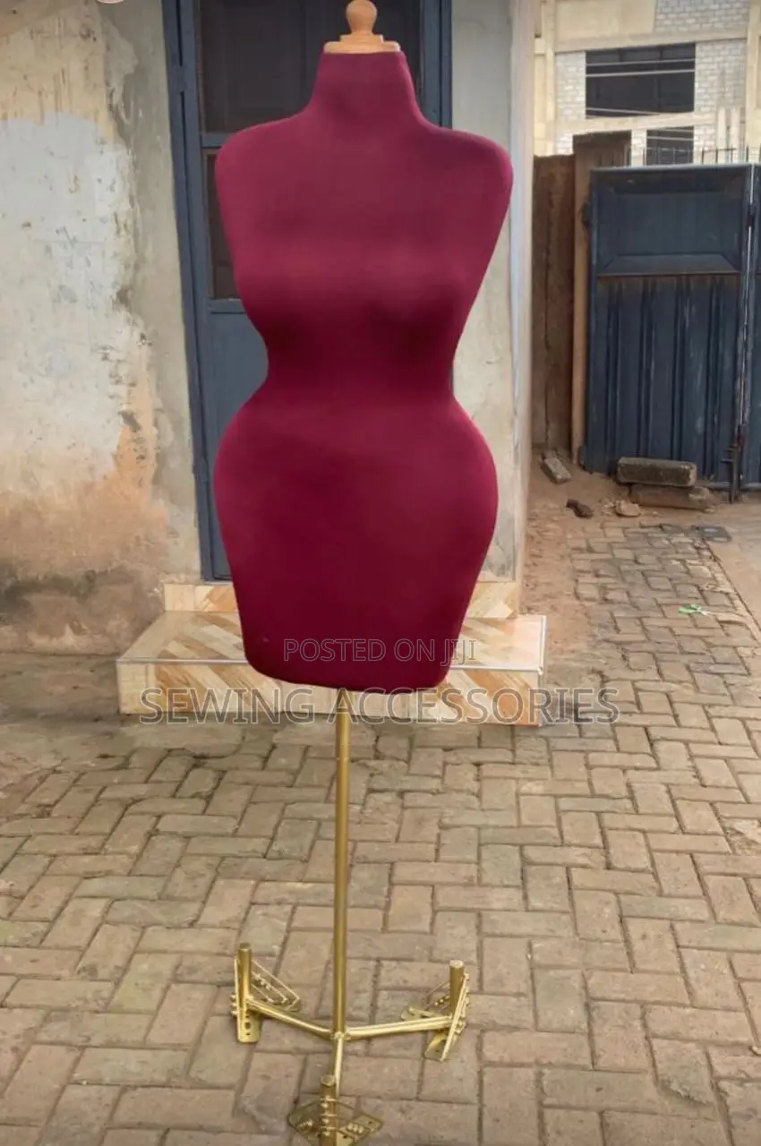 Dress Form/ Body Form / Mannequin