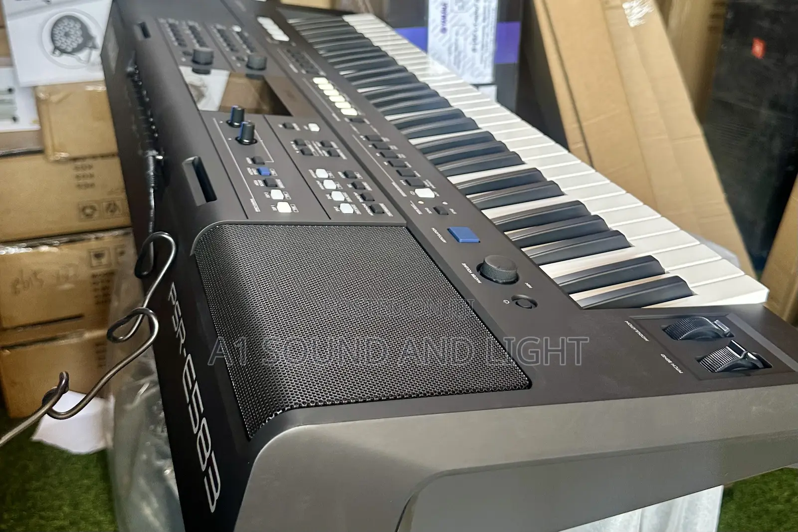 Yamaha PSR E583 61-Keys Keyboard
