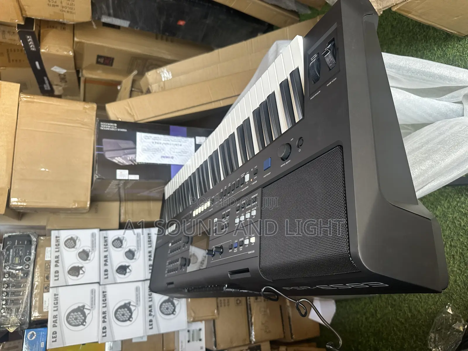 Yamaha PSR E583 61-Keys Keyboard
