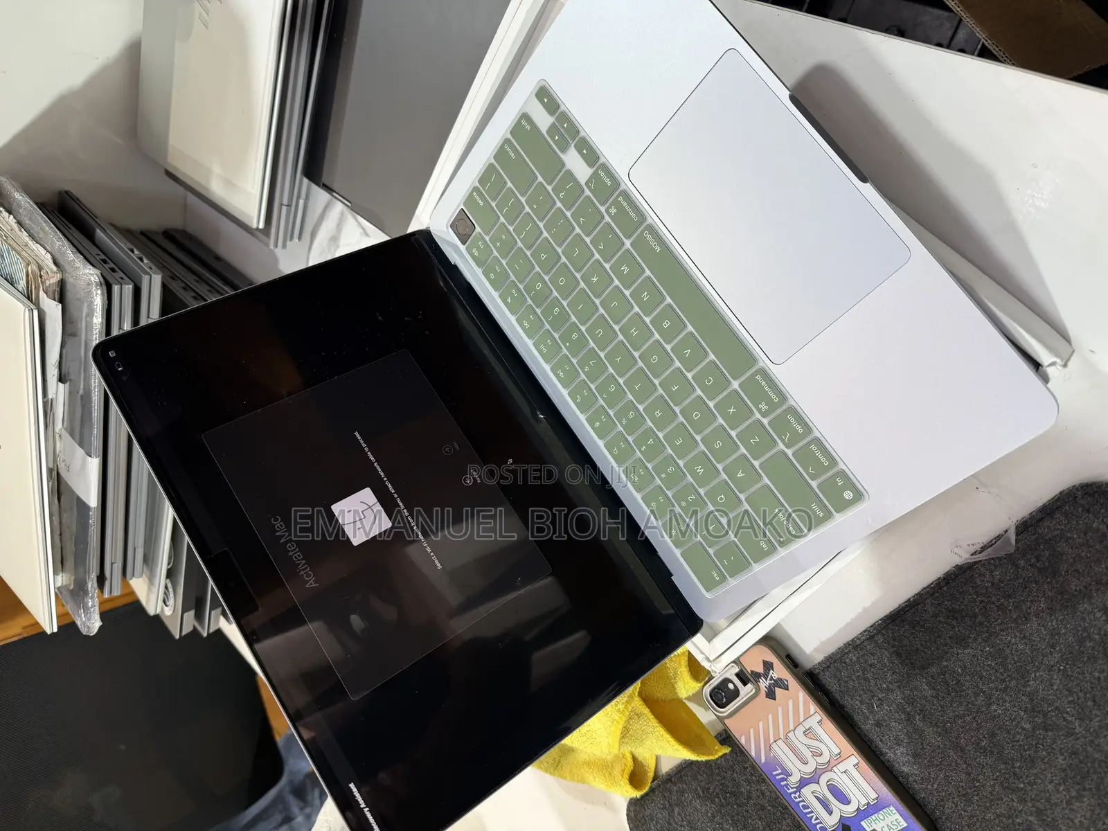 Laptop Apple MacBook Air 2025 M4 16GB Apple M4 SSHD+SSD 256GB