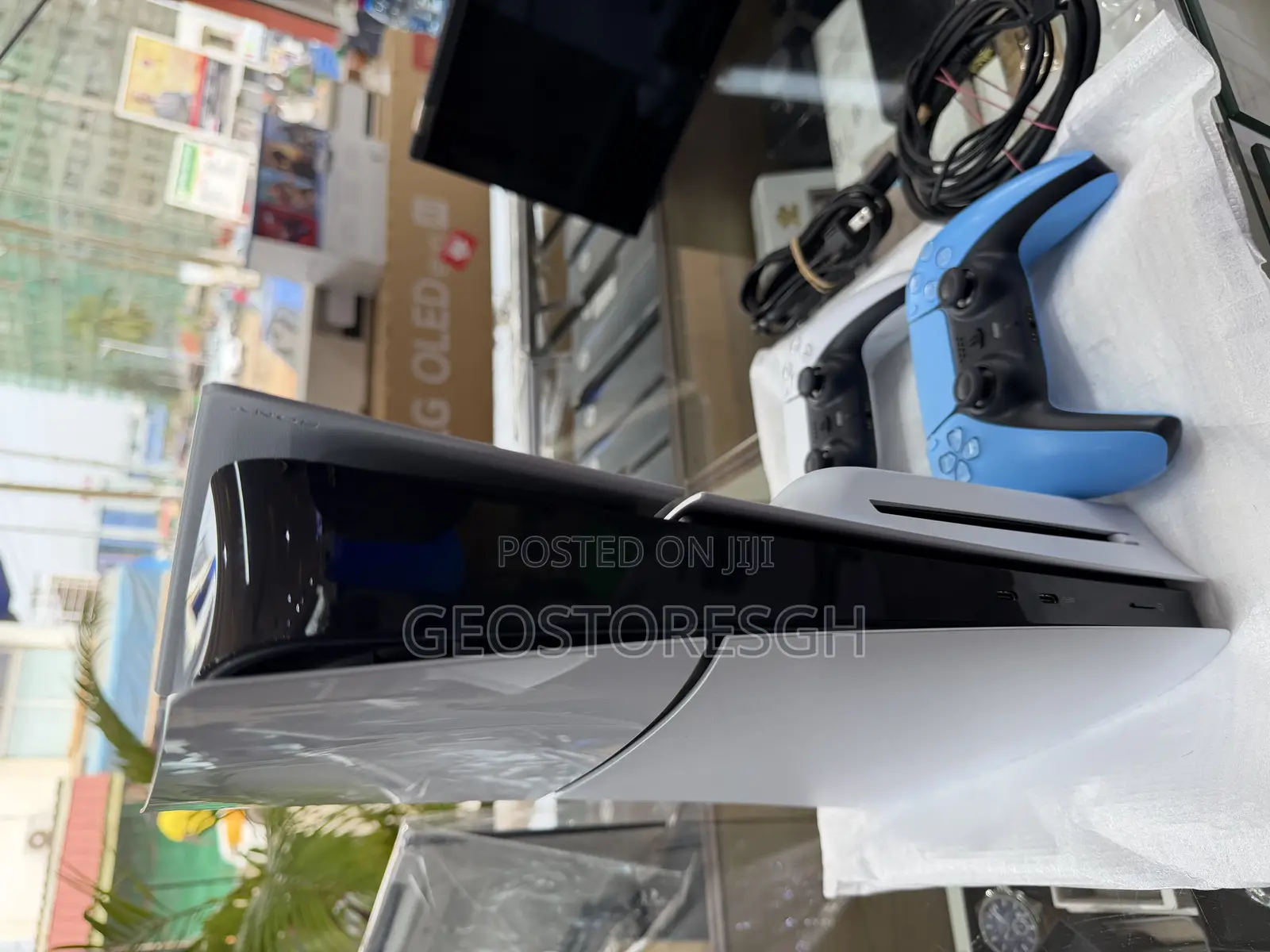 Few Weeks Used Ps5 Slim Standard With 2 Controllers
