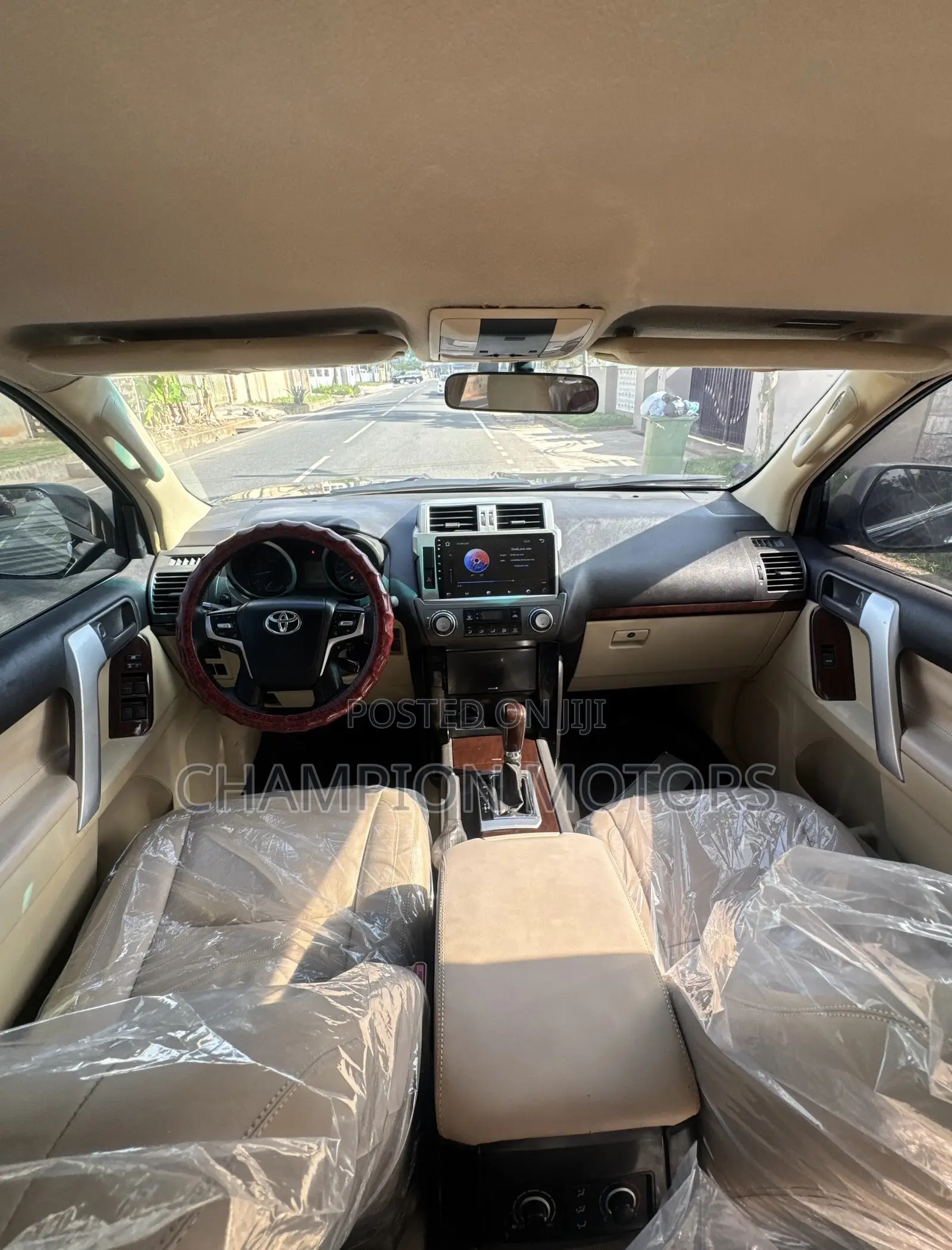 Toyota Land Cruiser Prado 2016 Black