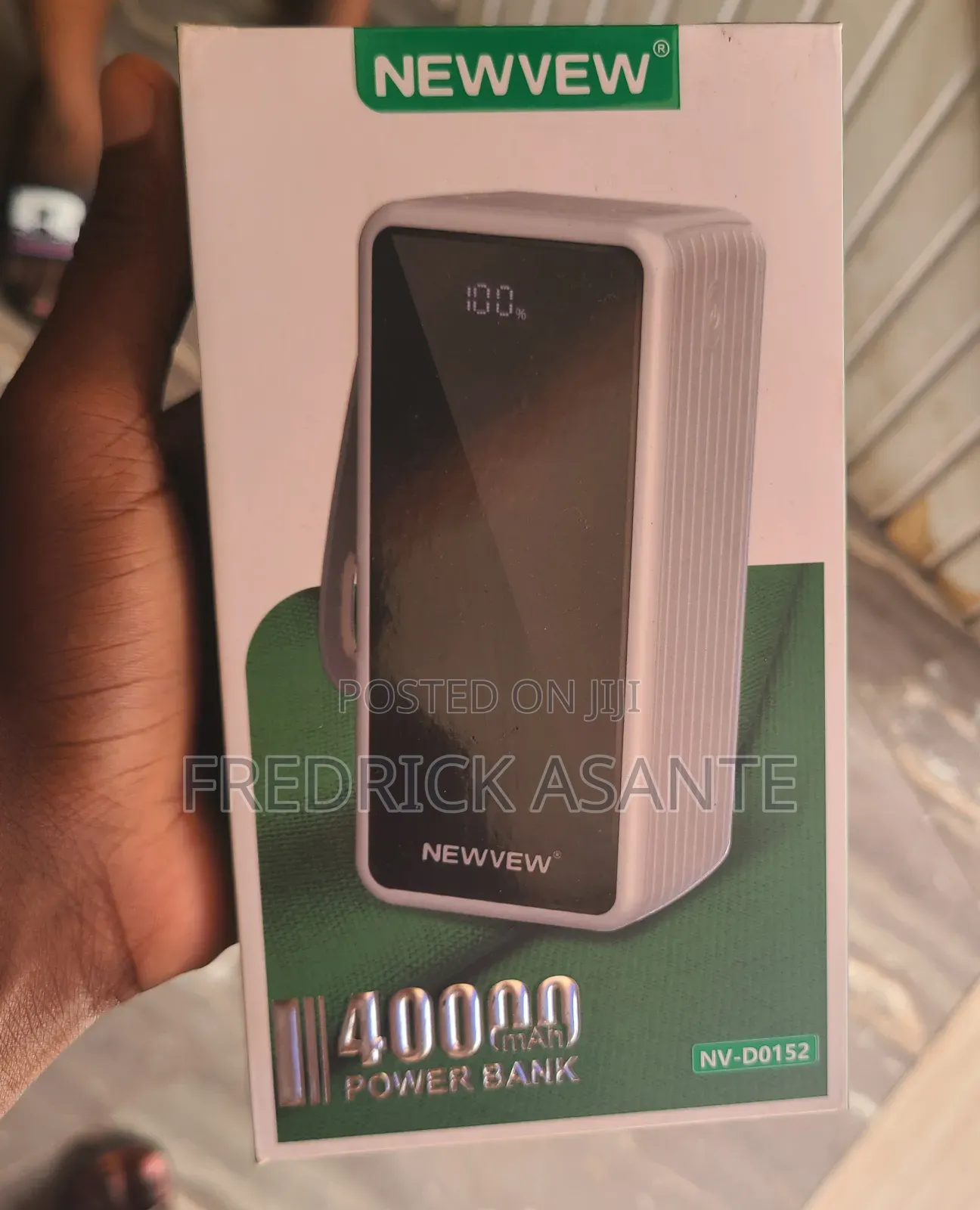 Newvew 40,000mah Power Bank