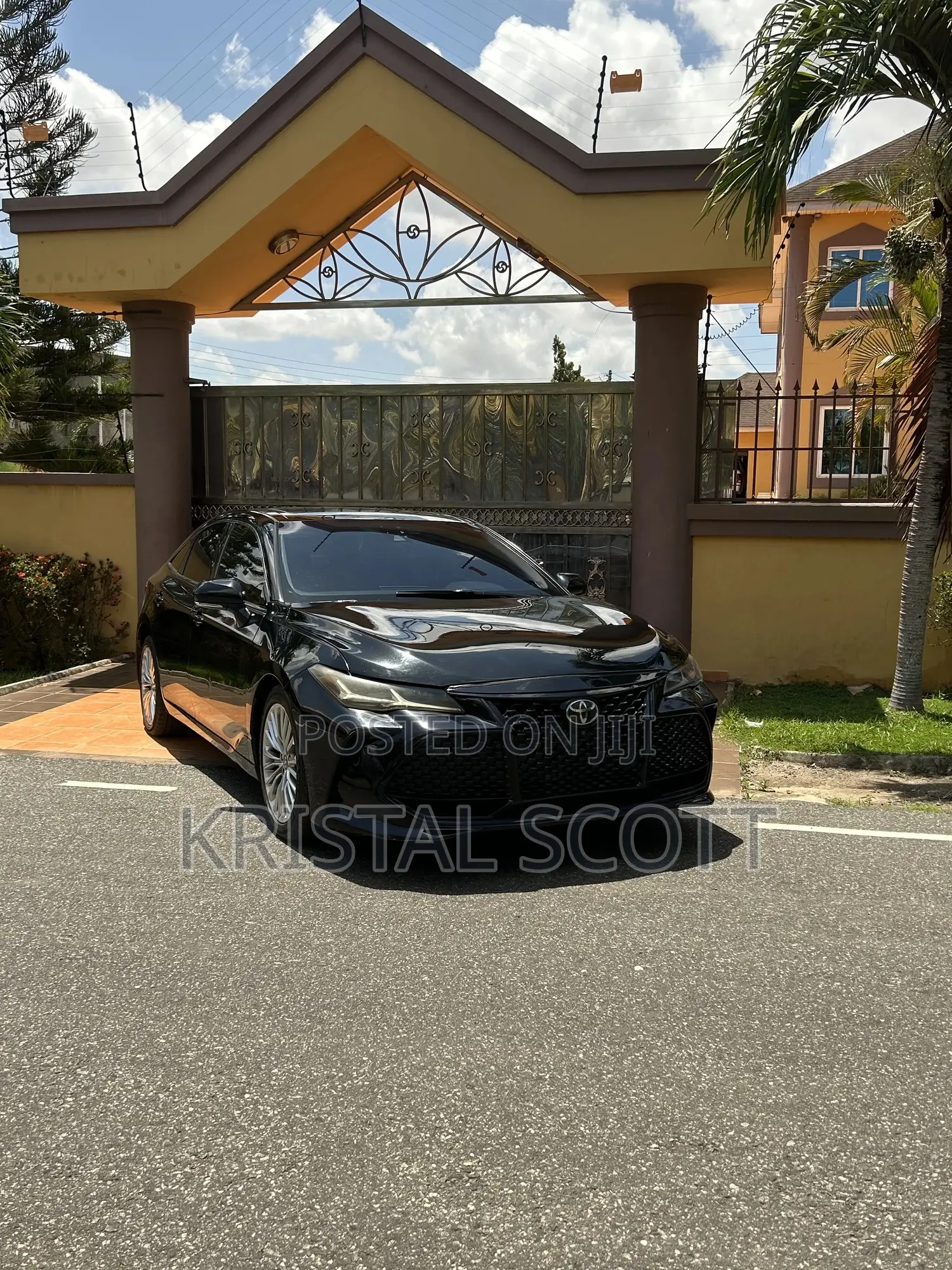 Toyota Avalon Limited FWD Sedan (3.5L V6 8A) 2019 Black