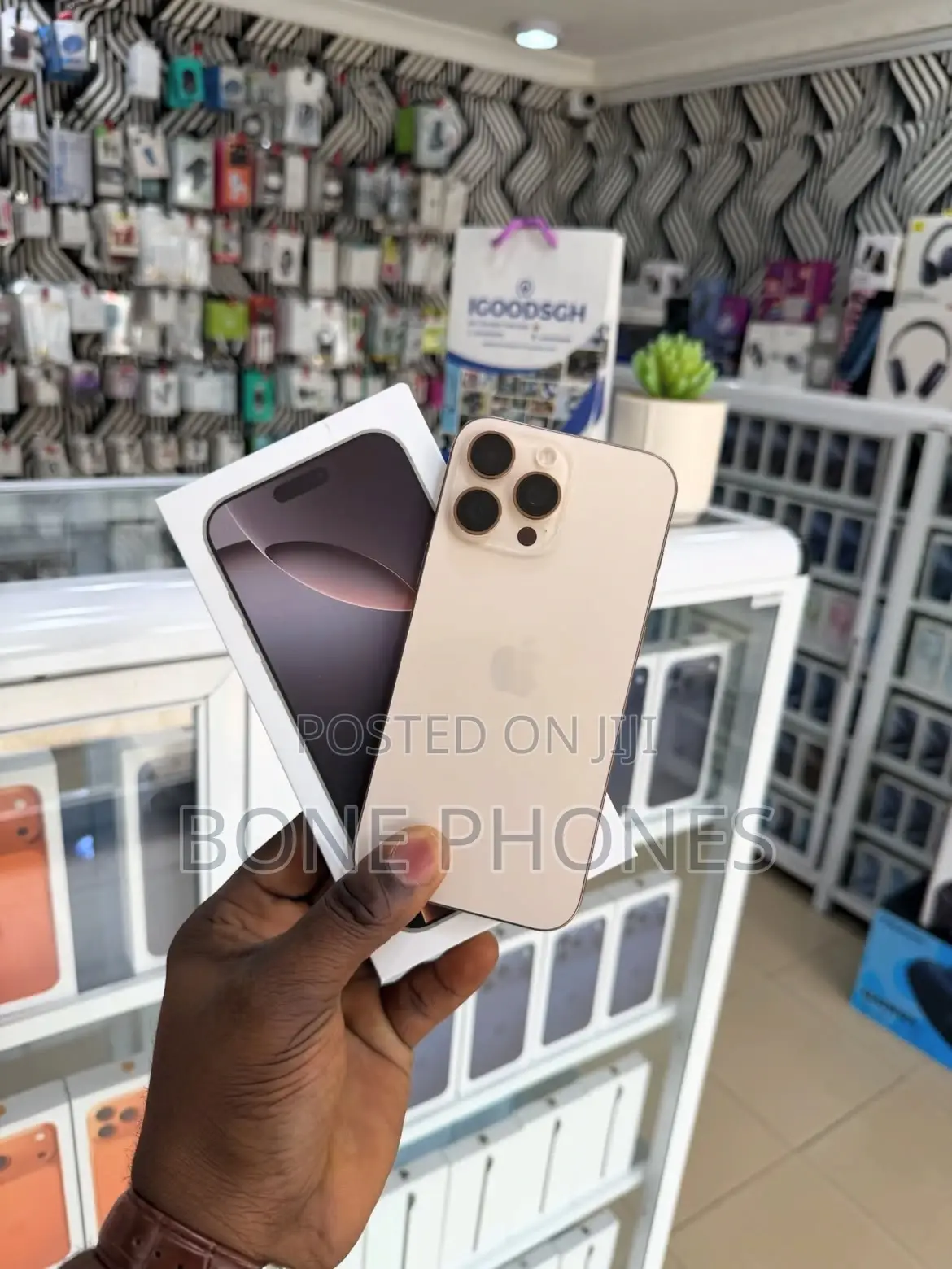 Apple iPhone 16 Pro Max 256 GB Gold