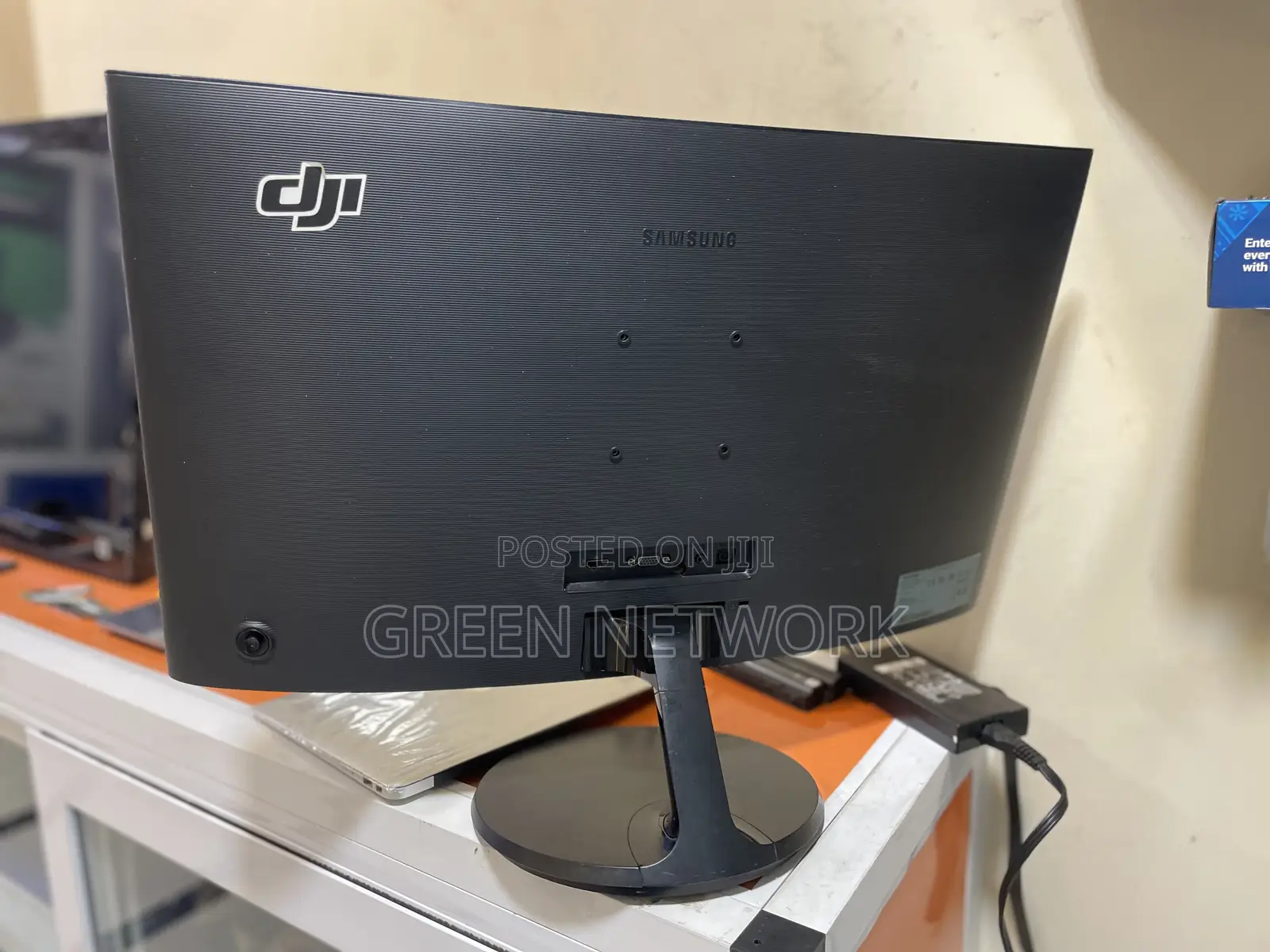 Samsung Curved 27inch Monitor