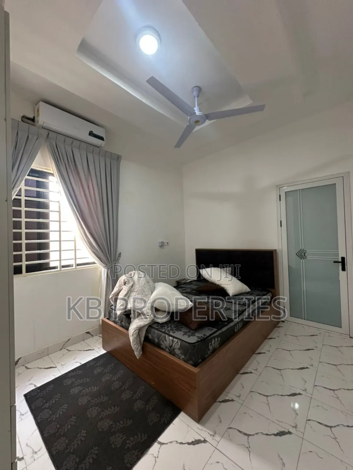 4bdrm House in Kb Properties, Baatsona Total for rent