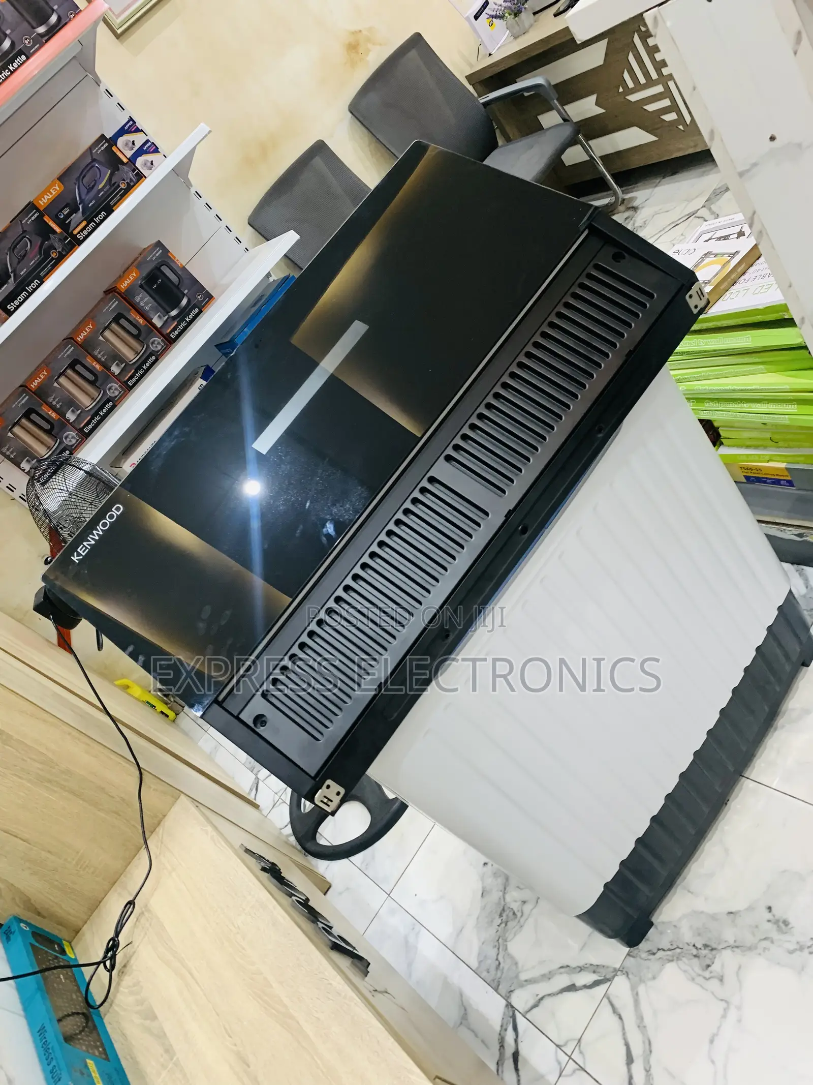 Highly Recommended Kenwood 90cm Mirror Black Finish Extracto