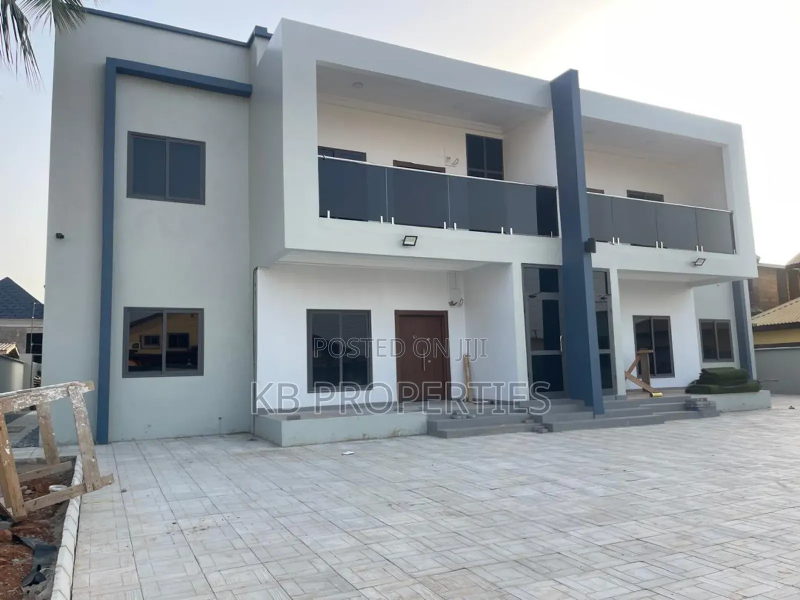 2bdrm Apartment in Kb Properties, Baatsona Total for rent