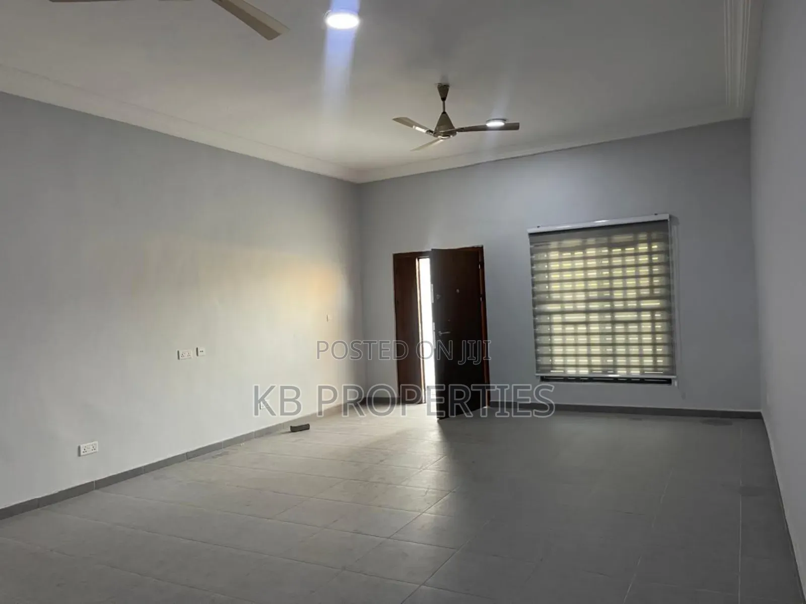 2bdrm Apartment in Kb Properties, Baatsona Total for rent