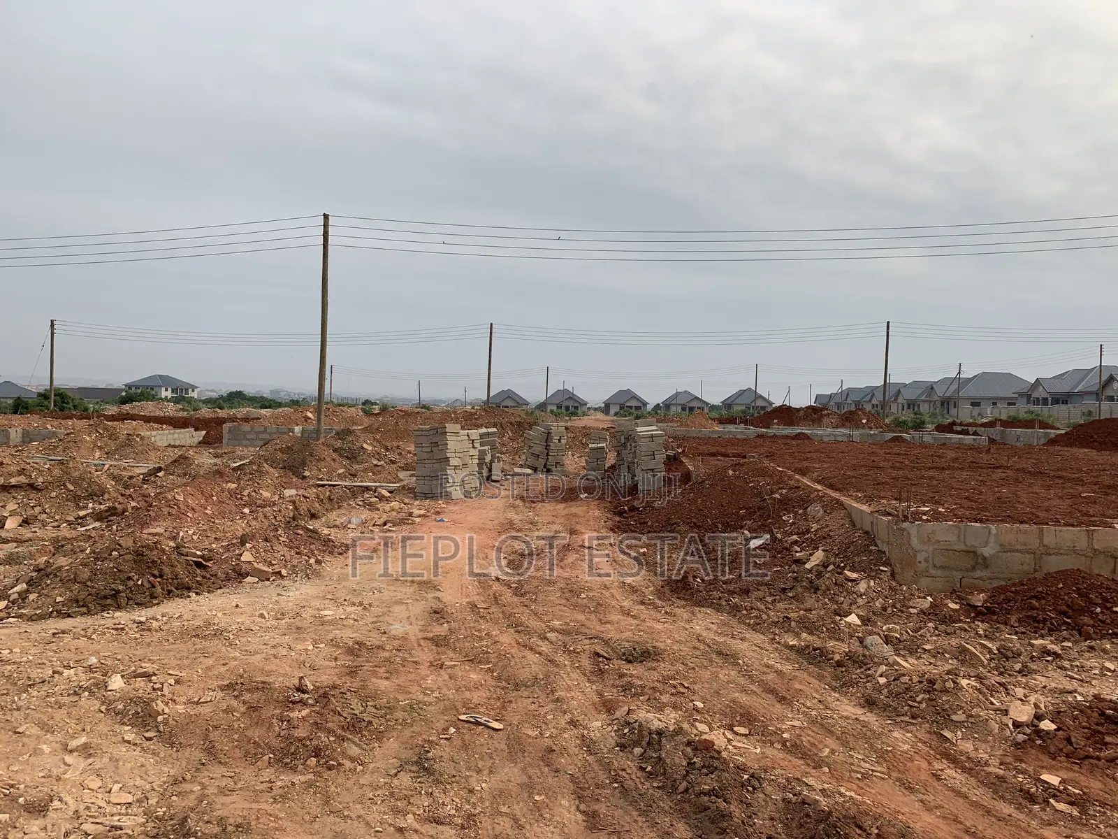 Full Plot Offer – 70x80 Ft at 60,000 GHS