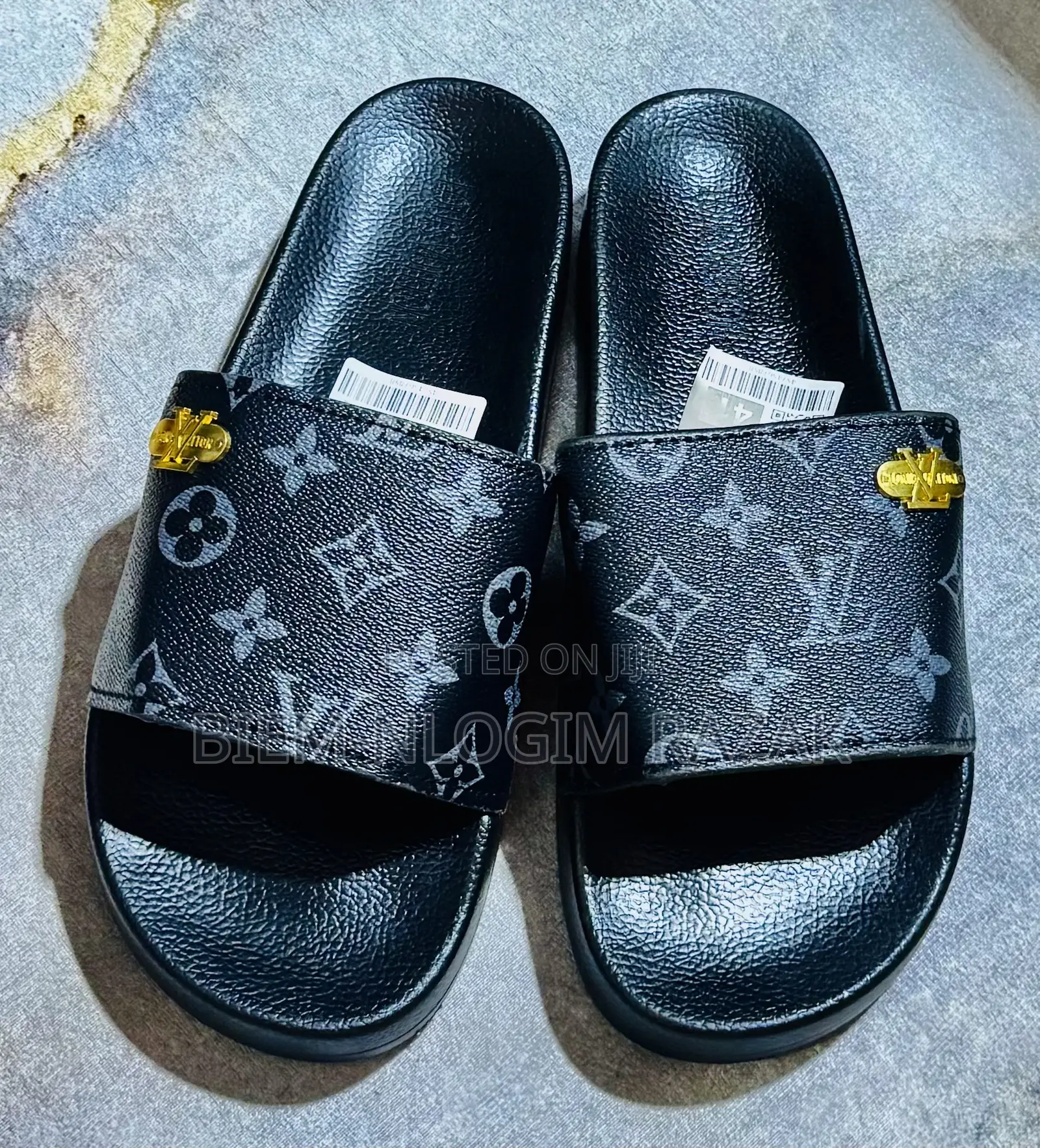 Original Luis Vuitton and Gucci Slides Available in Stock