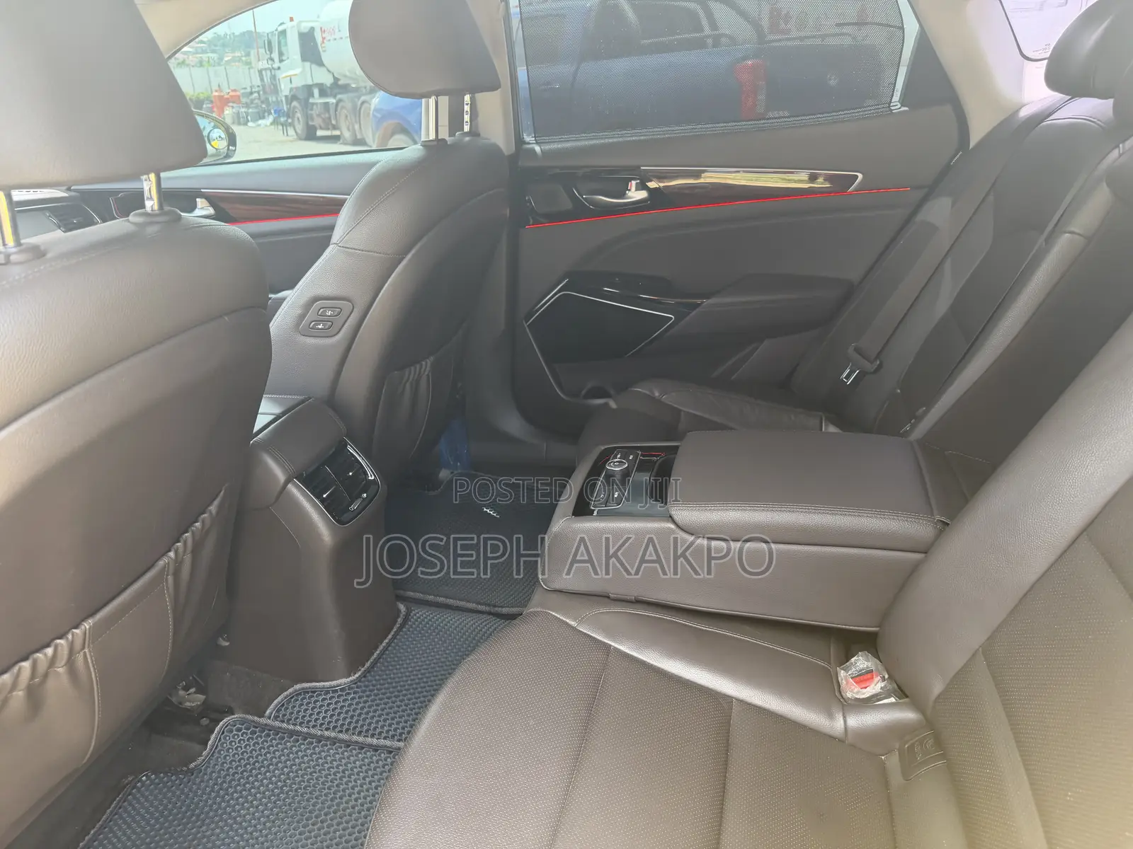 Kia Cadenza 2017
