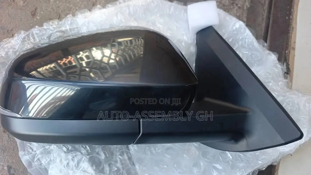 Toyota Tacoma 2024-2025 Mirror Without Camera