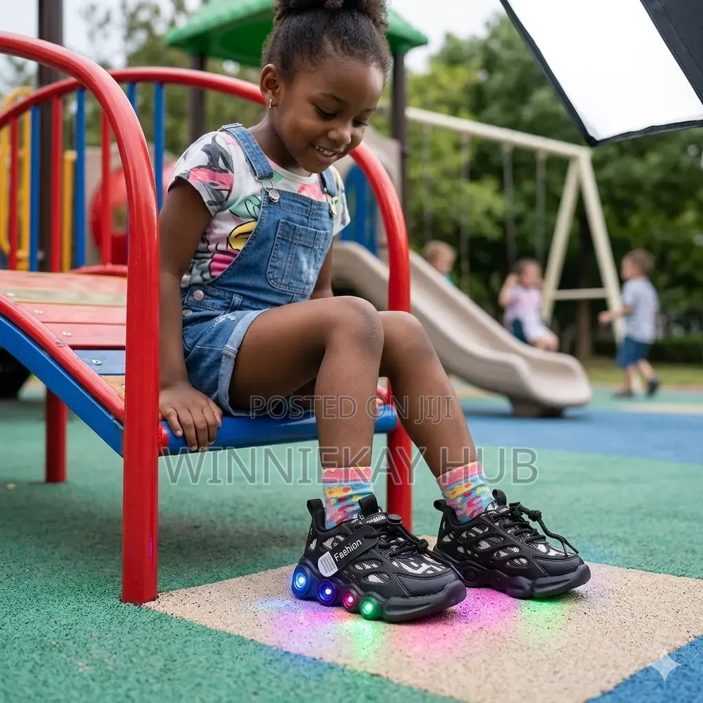 Black Lux Light Sneakers