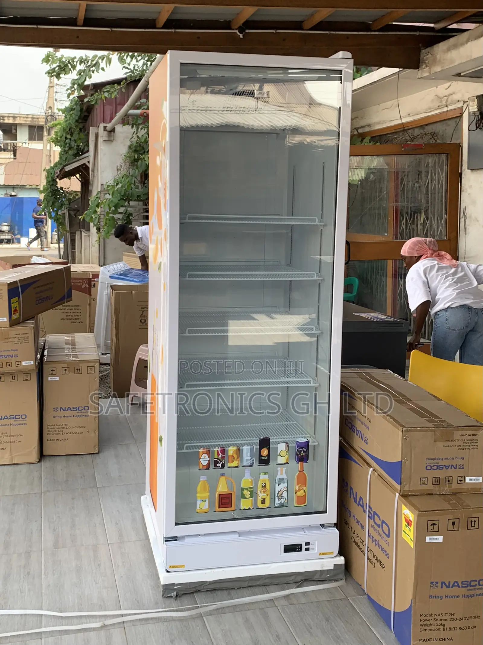 Trust New Zara-600dfg 591-Liter, Single-Door Commercial Display Fridge