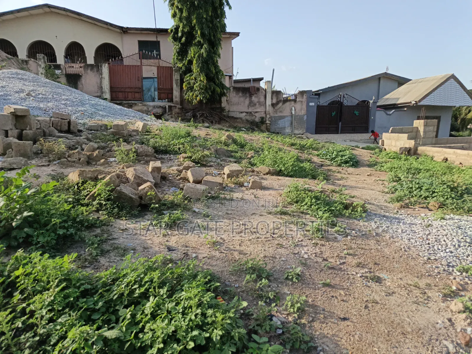 Plot for Sale at Buoho ( 7th Plot Main Highway)