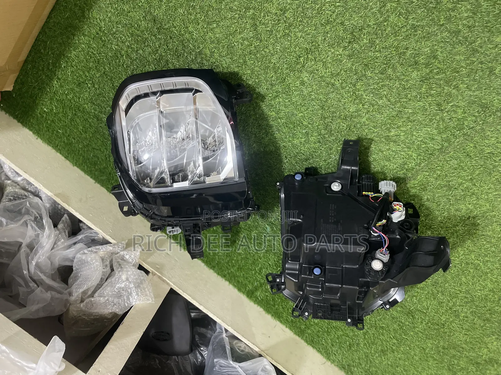 Outlander 2022, 2023, 2024, 2025 Headlight Full Led Down