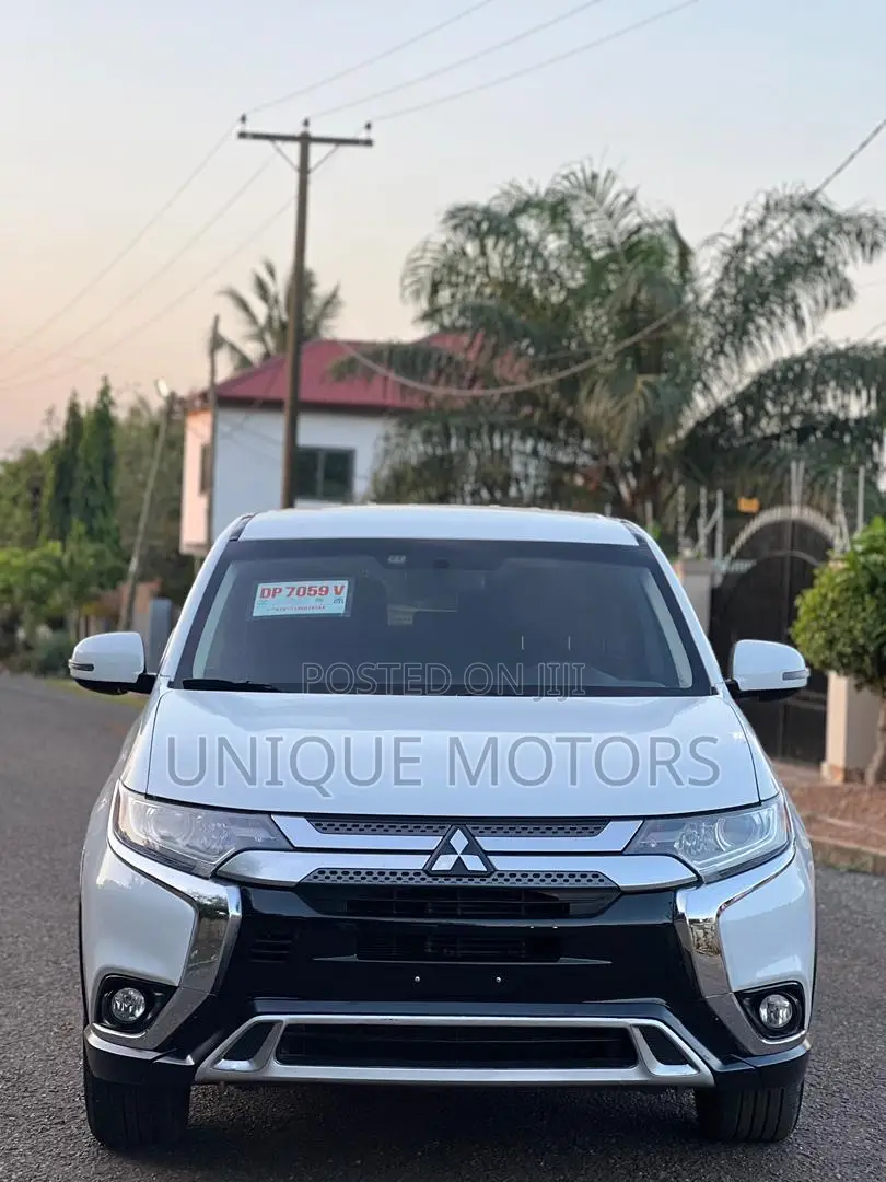 Mitsubishi Outlander SE AWC 2019 White