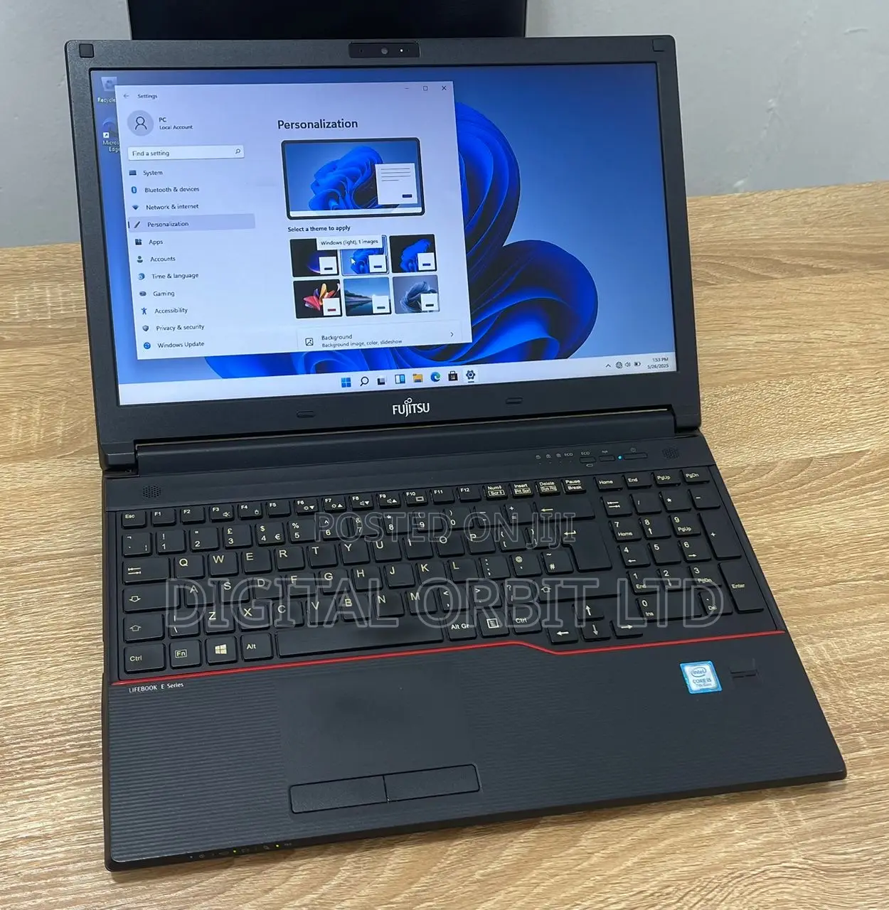 Laptop Fujitsu Lifebook E557 8GB Intel Core i5 HDD 500GB