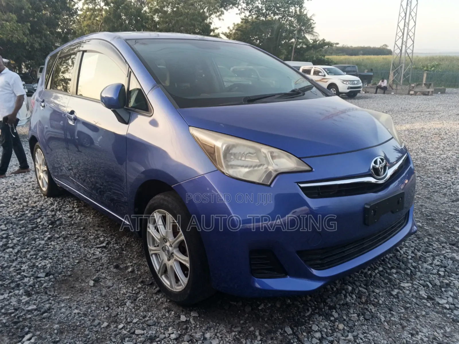 Toyota Ractis 2015 Blue