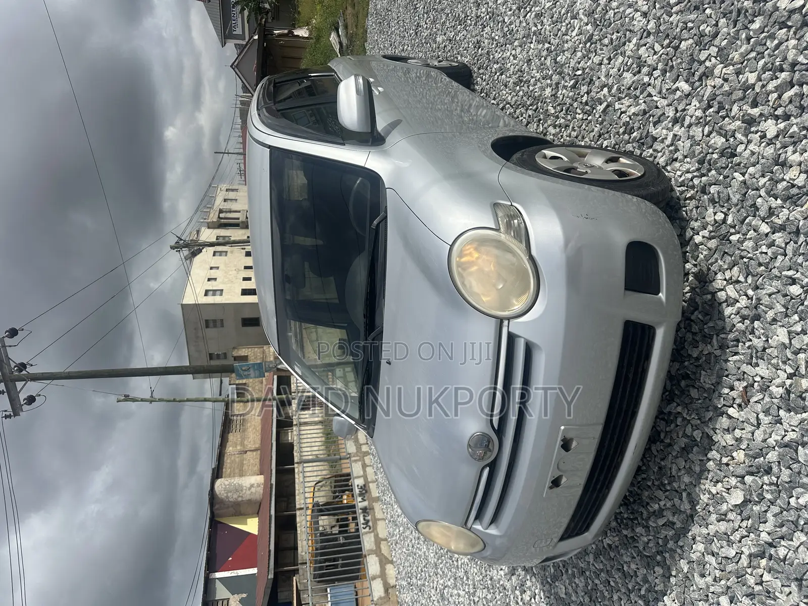 Toyota Sienta 2011 Silver