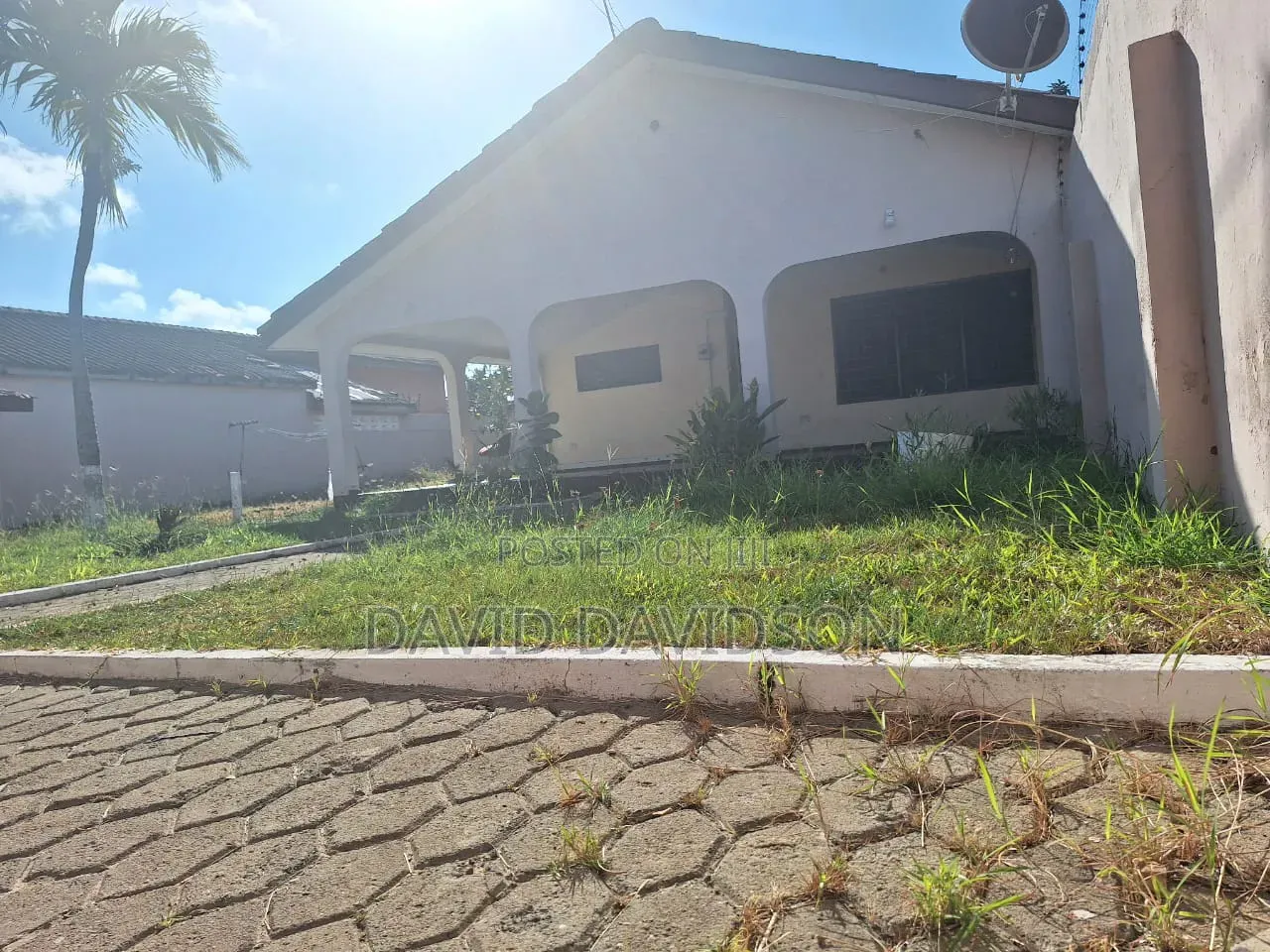 2bdrm Mansion in 2 Bedroom Self, Tema Metropolitan for rent