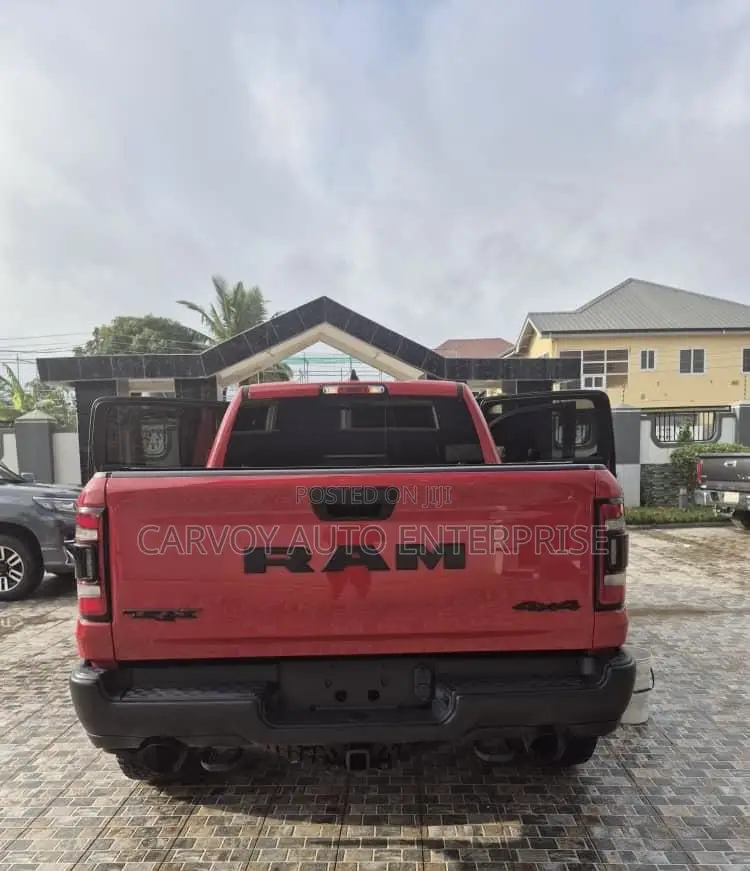 RAM 1500 TRX Crew Cab 4WD SB 2023 Red