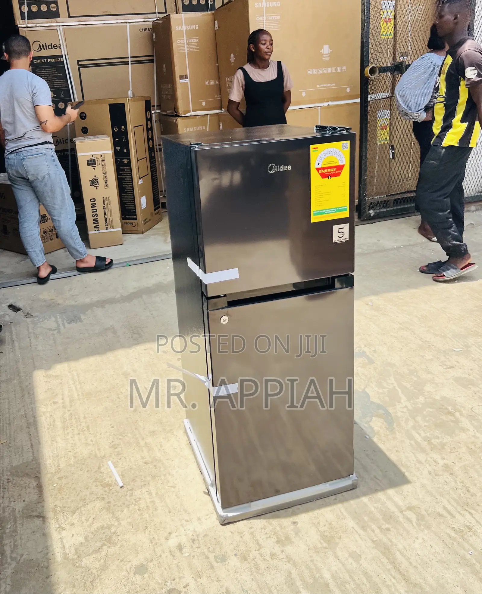 Fast Chilling Midea Top Mount Freezer Fridge(Mdrt187 )127liters