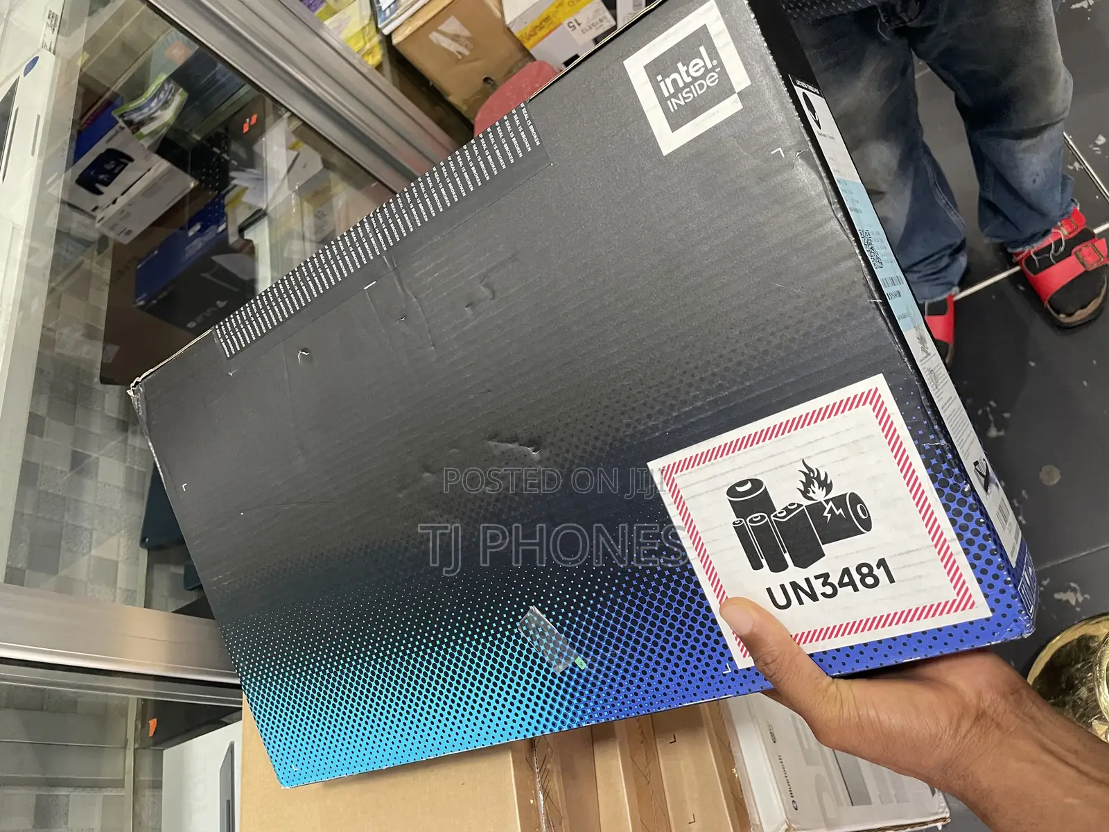 New Laptop Alienware 16 Aurora 16GB Intel Core Ultra 7 SSD 1T