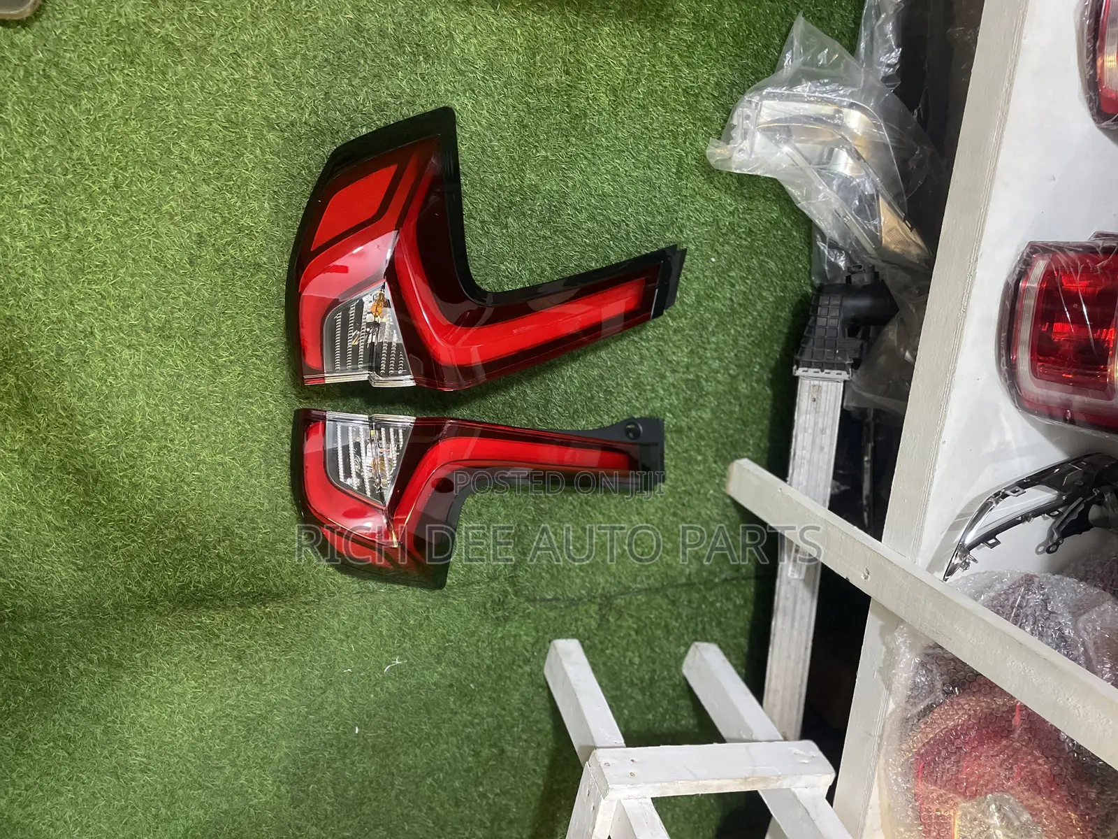 Honda Cr-v 2022, 2023, 2024, 2025 Rear Taillight With One Bulb