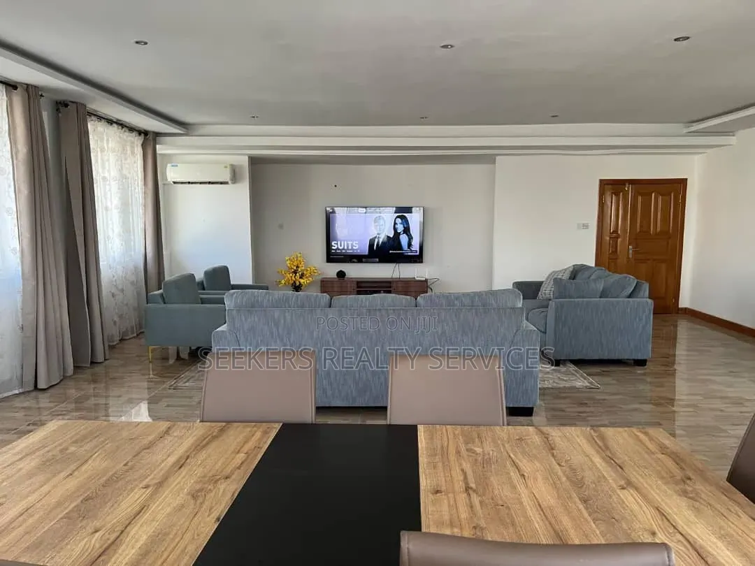 Furnished 3bdrm Apartment in Seekers Realty, Oxford Street for rent