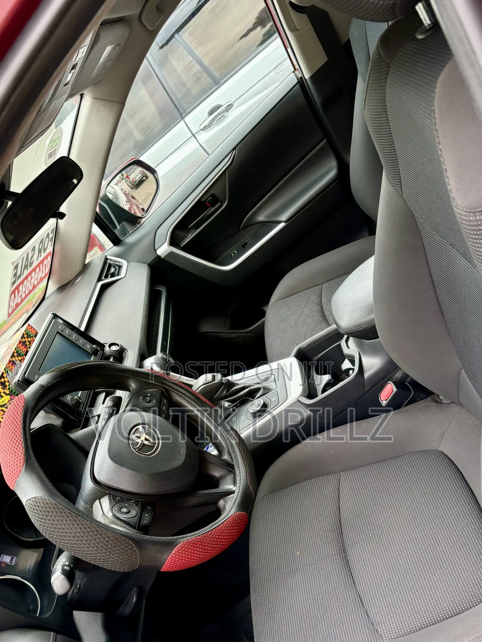 Toyota RAV4 Hybrid 2019 Red