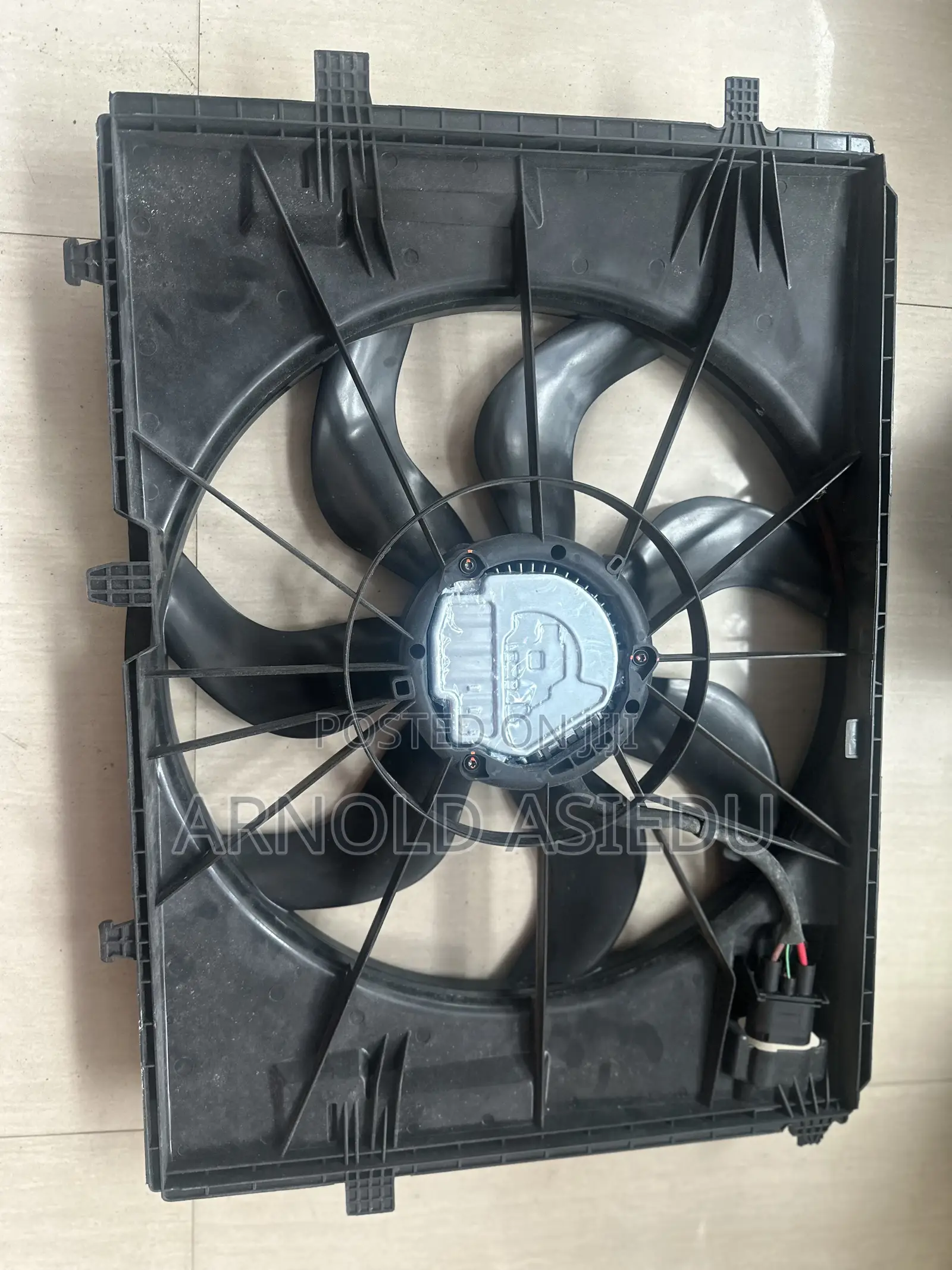 Mercedes Benz C300 Fan