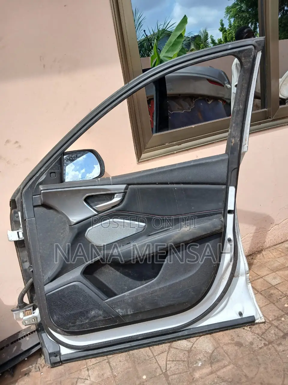 Acura 2021 Model 4 Doors and Booth Complete