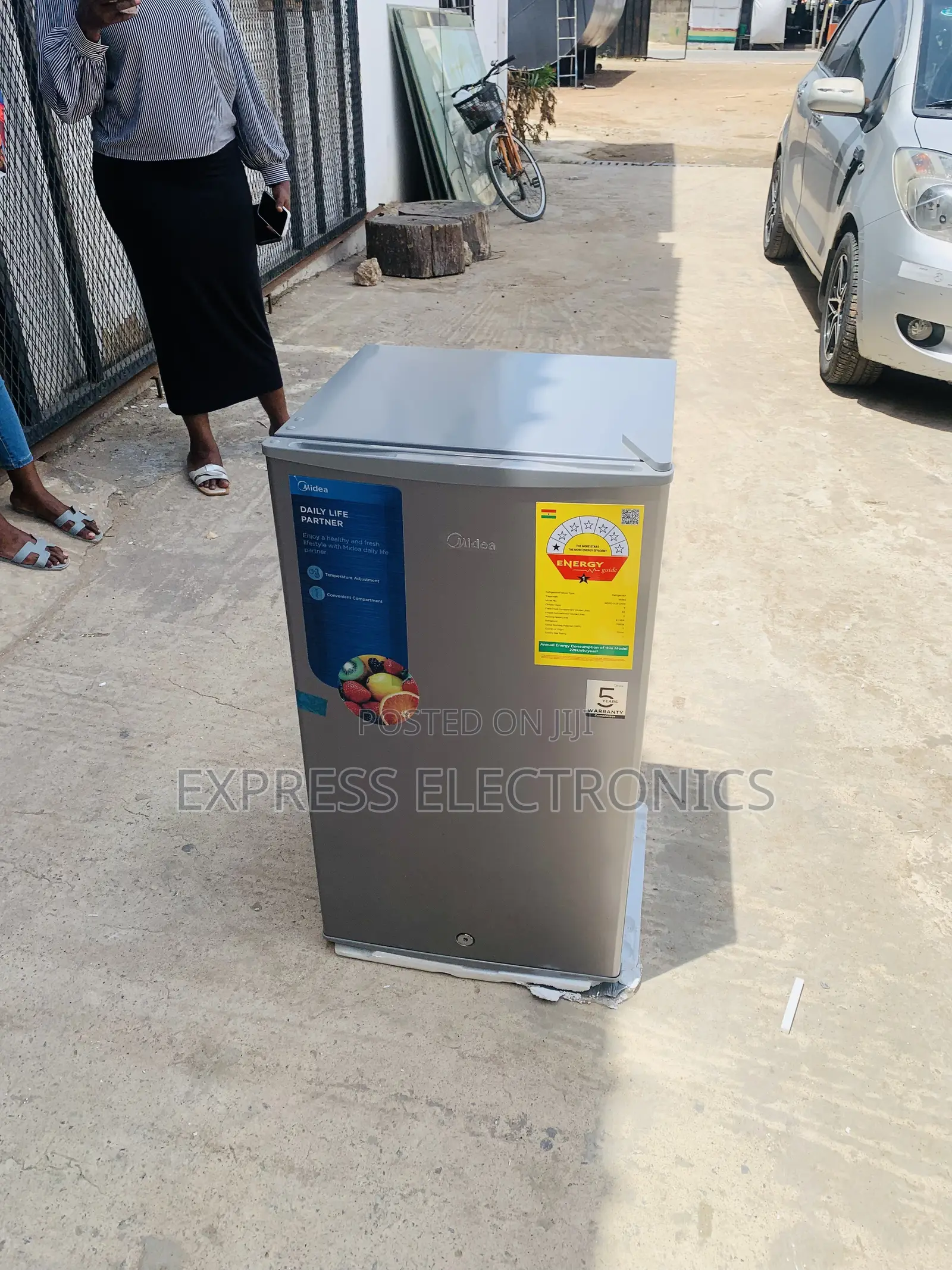 Best Buy for Less Single Door 93l Midea