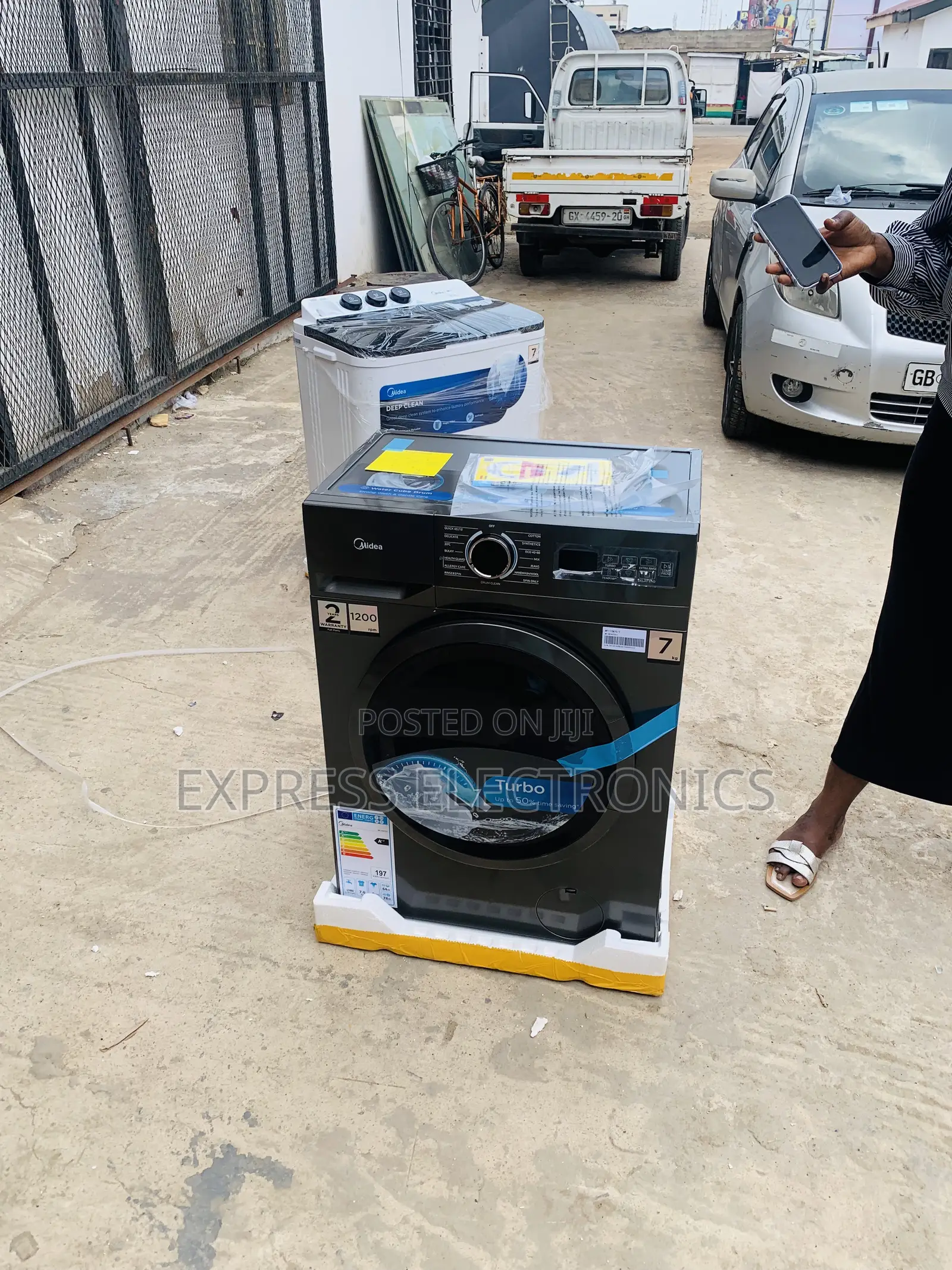 Purchase the New Wm Front Load 8kg Midea
