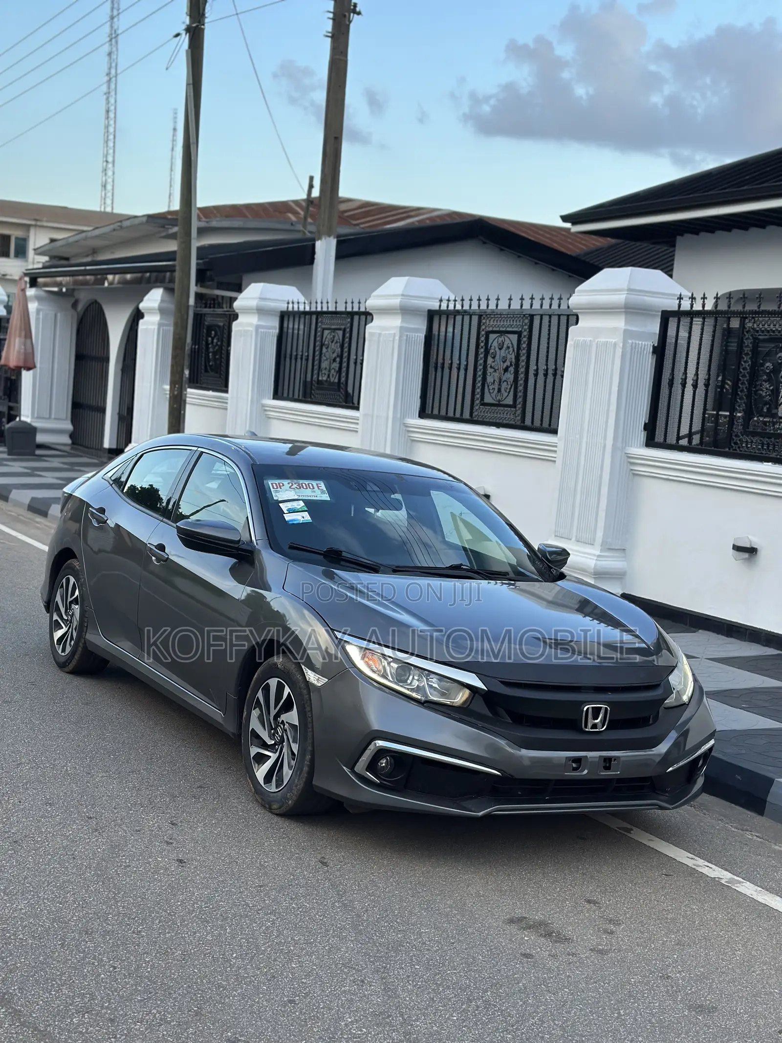 Honda Civic LX Hatchback 2019 Gray