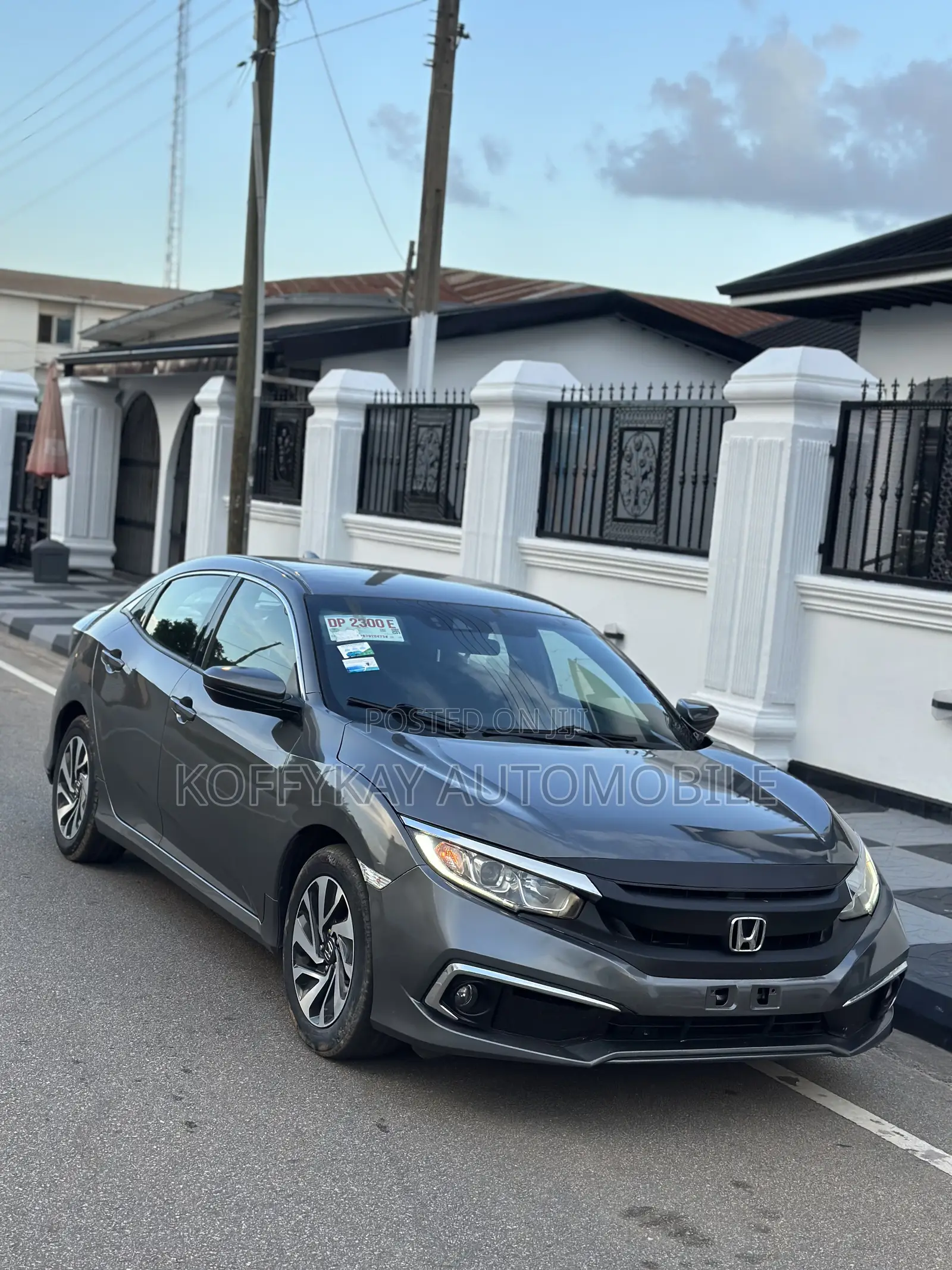 Honda Civic LX Hatchback 2019 Gray