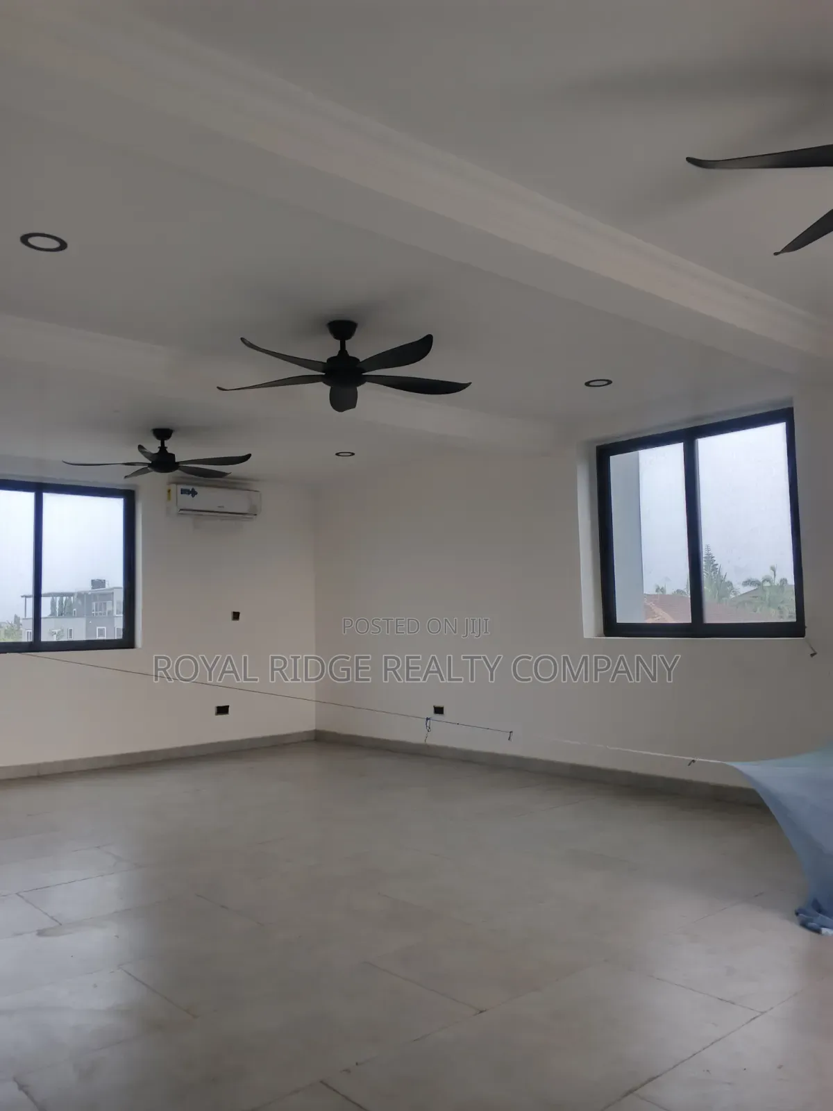 4bdrm Apartment in Manet Close To East, Accra Metropolitan for rent