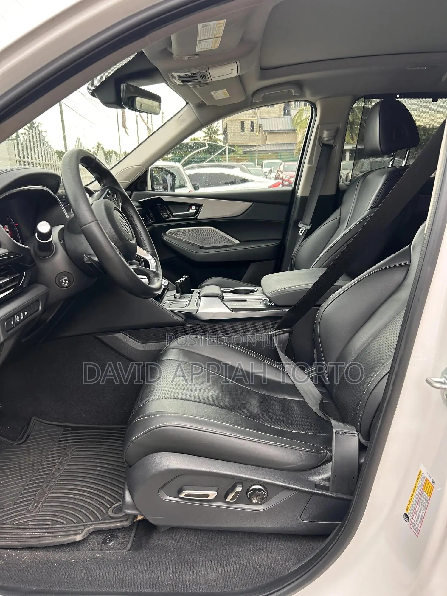 Acura MDX w/Technology Package 2024 White