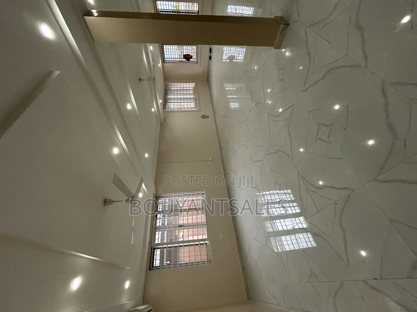 4bdrm Apartment in Oyarifa for sale