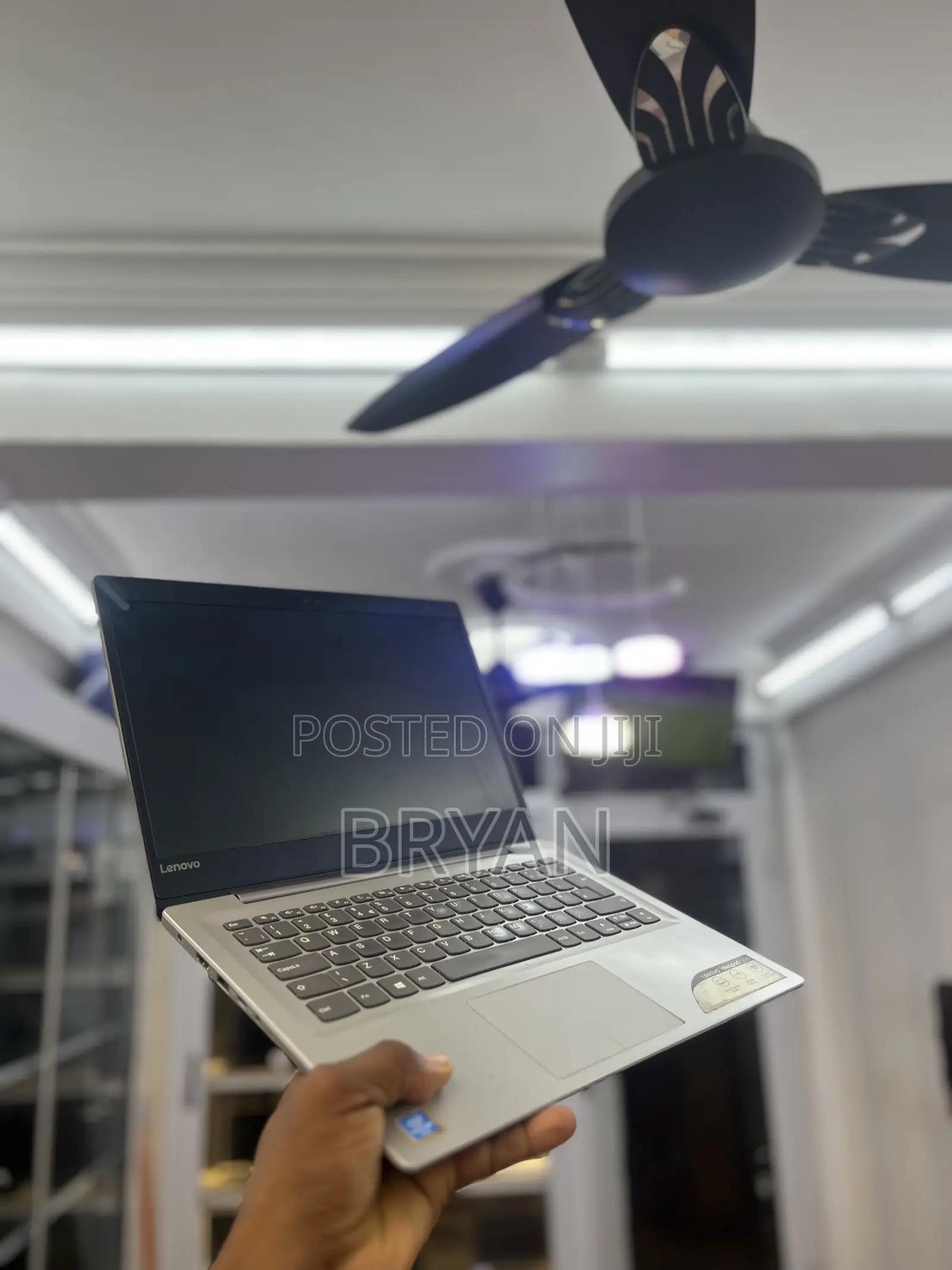 Laptop Lenovo IdeaPad 120S 4GB Intel Pentium SSD 32GB