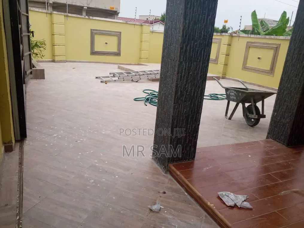 3bdrm Duplex in Sam Properties, Amasaman for sale