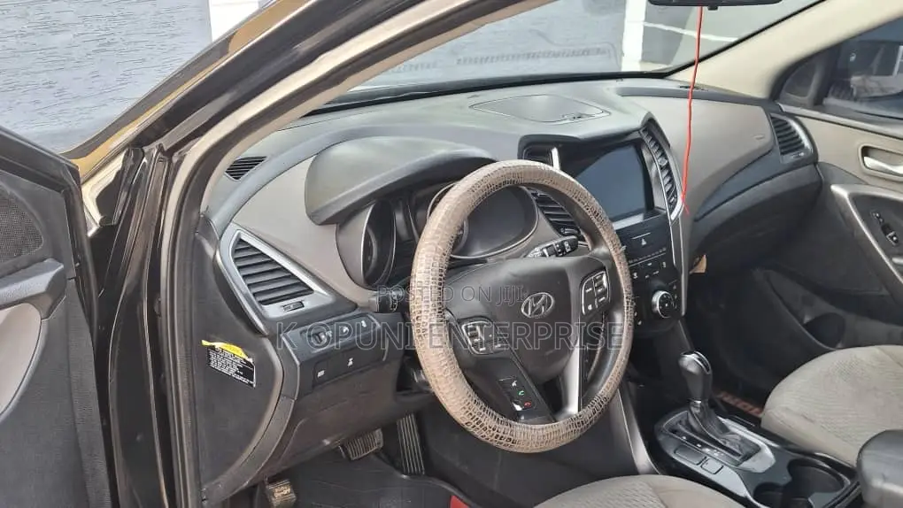 Hyundai Santa Fe Limited 4dr SUV (3.3L 6cyl 6A) 2015 Black