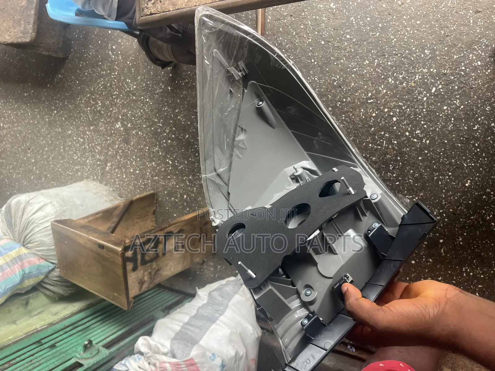 Toyota Highlander 2011 2012 2013 Taillight
