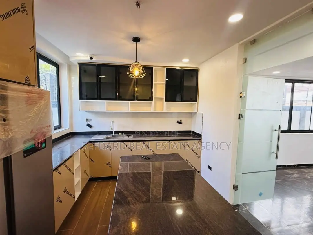 4bdrm Duplex in Sefdard Properties, Achimota for sale